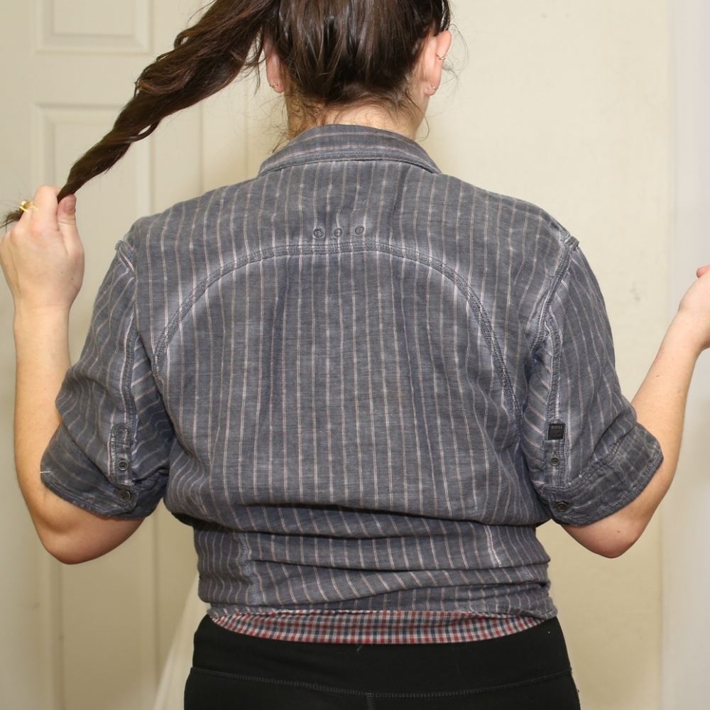 Guess Button Up - Picture 3 of 3